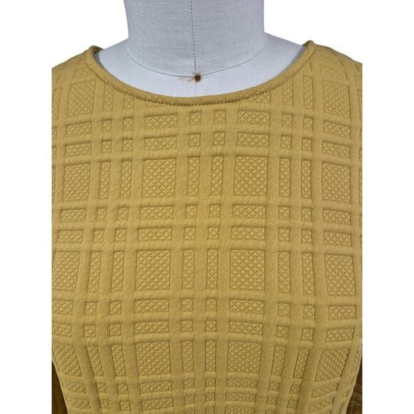 Sharagano mustard yellow 3D Poly Spandex Stretch dress zipper back Sz 14 - Picture 2 of 5